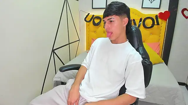 Ethan Jamees online show from February 16, 2026, 7:34 pm