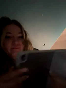 mellixxa online show from December 23, 2025, 9:52 am