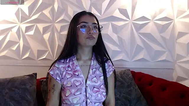 Snapshot of idk_24_ chatting on December 5, 2025, 5:33 pm idk 24 online show from December 5, 2025, 5:33 pm