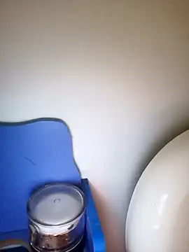 mimi2052 online show from December 22, 2025, 2:44 am