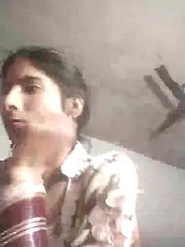 Snapshot of SassyDiy chatting on March 22, 2026, 3:35 pm SassyDiy online show from March 22, 2026, 3:35 pm