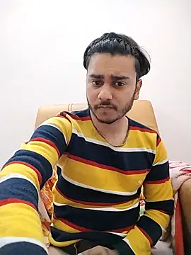 Snapshot of samnick4321 chatting on December 18, 2025, 4:39 am samnick4321 online show from December 18, 2025, 4:39 am