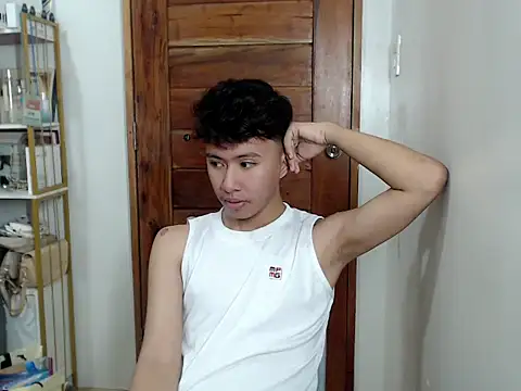 Snapshot of asiantwink0000 chatting on December 15, 2025, 2:39 am asiantwink0000 online show from December 15, 2025, 2:39 am