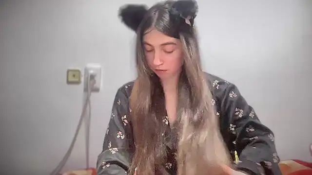 Snapshot of Aphr0ditee chatting on January 12, 2026, 2:57 pm Aphr0ditee online show from January 12, 2026, 2:57 pm