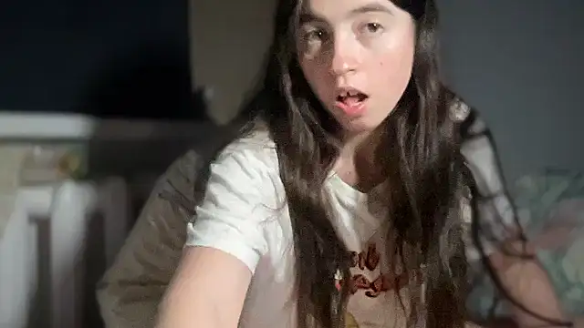 Snapshot of Aphr0ditee chatting on February 11, 2026, 10:09 pm Aphr0ditee online show from February 11, 2026, 10:09 pm