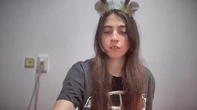 Snapshot of Aphr0ditee chatting on January 11, 2026, 3:08 pm Aphr0ditee online show from January 11, 2026, 3:08 pm