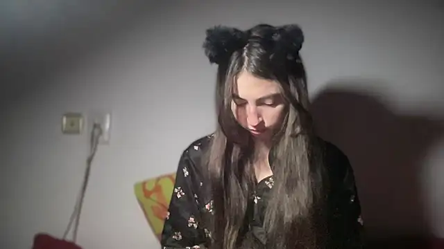 Snapshot of Aphr0ditee chatting on January 13, 2026, 2:54 pm Aphr0ditee online show from January 13, 2026, 2:54 pm