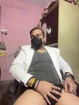 Snapshot of Saxymood1111 chatting on December 15, 2025, 10:32 am Saxymood1111 online show from December 15, 2025, 10:32 am