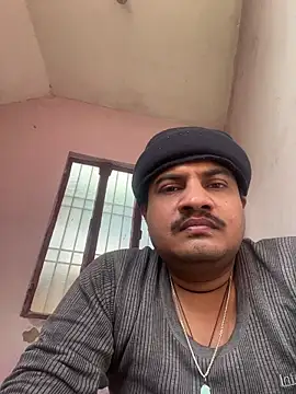 Snapshot of Saxymood1111 chatting on January 11, 2026, 8:54 am Saxymood1111 online show from January 11, 2026, 8:54 am