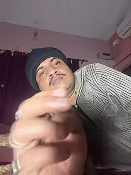 Snapshot of Saxymood1111 chatting on January 10, 2026, 8:48 pm Saxymood1111 online show from January 10, 2026, 8:48 pm