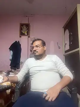 Saxymood1111 online show from February 26, 2026, 3:45 pm