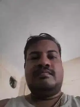 Saxymood1111 online show from June 23, 2026, 4:43 am