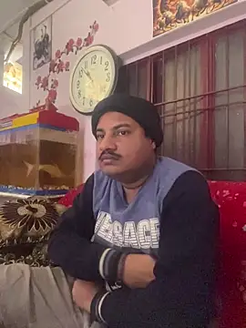 Snapshot of Saxymood1111 chatting on January 15, 2026, 5:22 am Saxymood1111 online show from January 15, 2026, 5:22 am