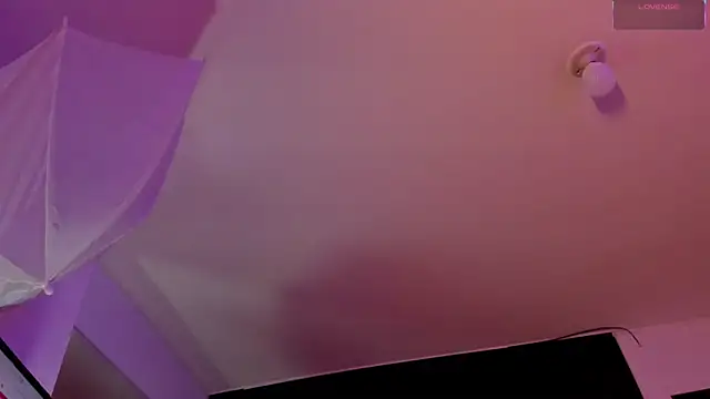 MoliBunny online show from April 7, 2026, 5:20 am