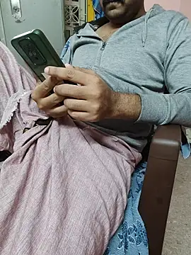 Snapshot of smgrtamil chatting on January 11, 2026, 5:20 pm smgrtamil online show from January 11, 2026, 5:20 pm