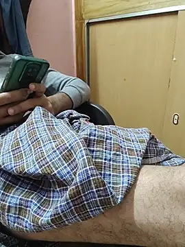 Snapshot of smgrtamil chatting on November 30, 2025, 5:14 pm smgrtamil online show from November 30, 2025, 5:14 pm