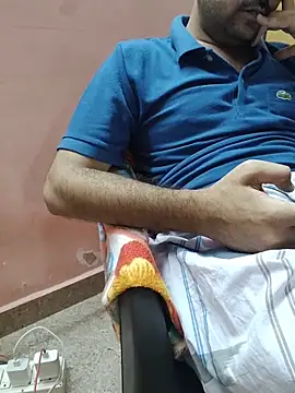 Snapshot of smgrtamil chatting on December 17, 2025, 4:01 pm smgrtamil online show from December 17, 2025, 4:01 pm