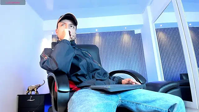 Bastthianxxx online show from December 18, 2025, 7:40 pm