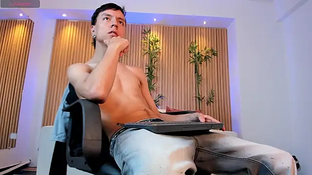 Bastthianxxx online show from January 9, 2026, 7:54 pm