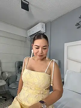 AnnaJaimes online show from April 9, 2026, 11:55 pm