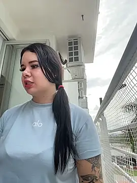 Snapshot of angely_ross1 chatting on January 15, 2026, 2:53 pm angely ross1 online show from January 15, 2026, 2:53 pm