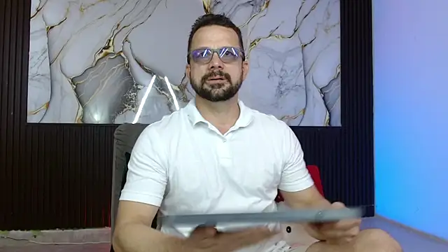 Snapshot of robert_poison1 chatting on December 22, 2025, 6:19 pm robert poison1 online show from December 22, 2025, 6:19 pm