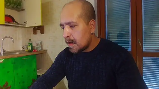 AMIRDIB2025 online show from December 14, 2025, 2:11 pm