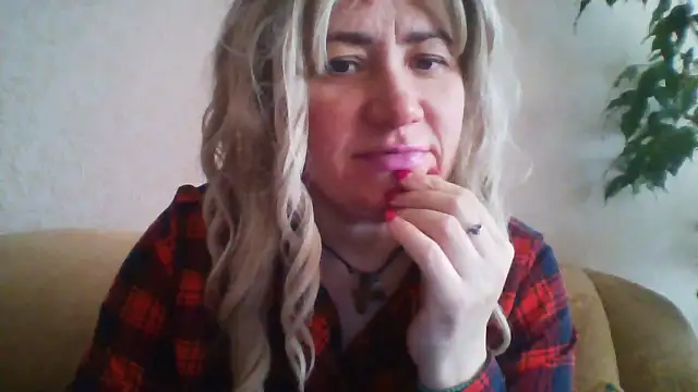 ClaireShannon online show from January 15, 2026, 1:14 pm