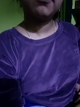 Snapshot of Swara1998 chatting on December 2, 2025, 8:54 pm Swara1998 online show from December 2, 2025, 8:54 pm