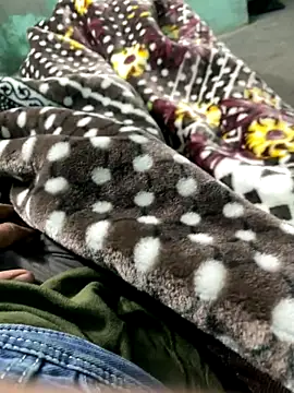 Snapshot of rkaythaku chatting on December 17, 2025, 8:14 pm rkaythaku online show from December 17, 2025, 8:14 pm