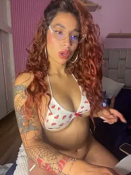 PrettyChloe  online show from July 1, 2026, 7:36 pm
