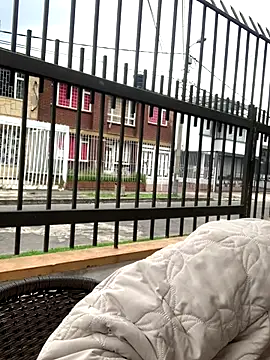 MiaScott Pink online show from December 20, 2025, 6:22 pm