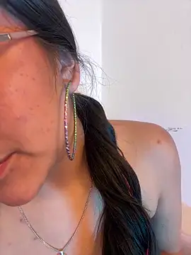 Dafne se online show from March 8, 2026, 2:04 am