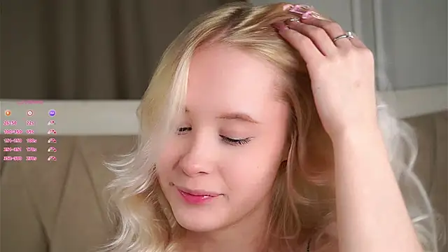 Snapshot of AunclreaVache chatting on February 9, 2026, 2:15 pm AunclreaVache online show from February 9, 2026, 2:15 pm