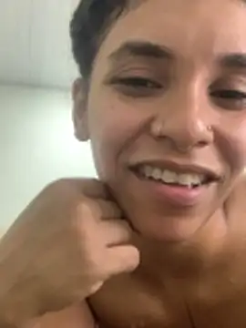 Lillith Bloom online show from April 7, 2026, 1:40 am