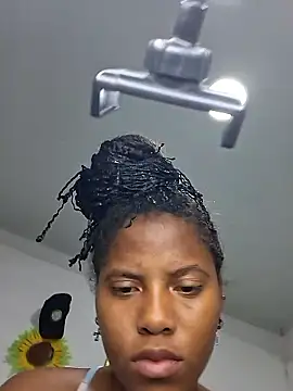 Snapshot of Nahomi_vidal chatting on January 13, 2026, 5:28 pm Nahomi vidal online show from January 13, 2026, 5:28 pm