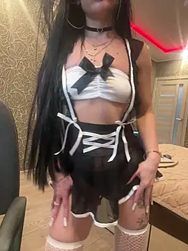 Sweet little gir online show from April 16, 2026, 3:46 pm