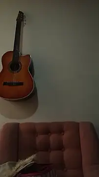 Snapshot of Emma_Everett chatting on December 19, 2025, 1:57 pm Emma Everett online show from December 19, 2025, 1:57 pm