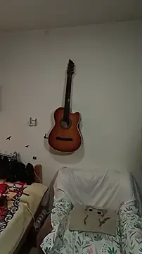 Snapshot of Emma_Everett chatting on December 17, 2025, 1:05 pm Emma Everett online show from December 17, 2025, 1:05 pm