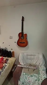 Snapshot of Emma_Everett chatting on December 18, 2025, 1:37 pm Emma Everett online show from December 18, 2025, 1:37 pm