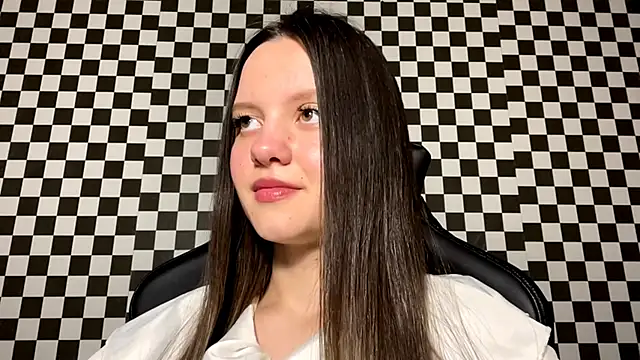 ConchitaMaestas online show from December 22, 2025, 4:40 pm