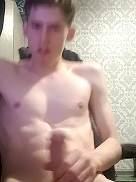 FreeRich online show from December 2, 2025, 1:06 am