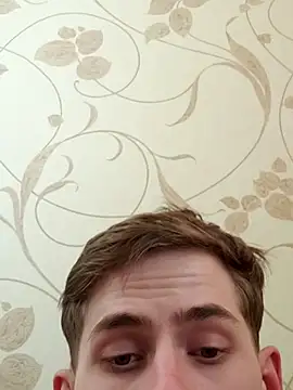 FreeRich online show from November 29, 2025, 4:34 am