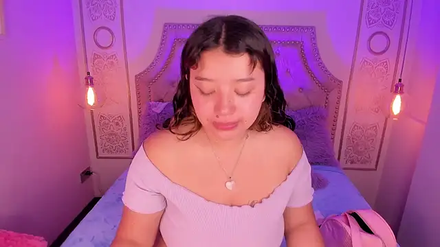 Snapshot of honny_blaice chatting on December 18, 2025, 2:54 pm honny blaice online show from December 18, 2025, 2:54 pm