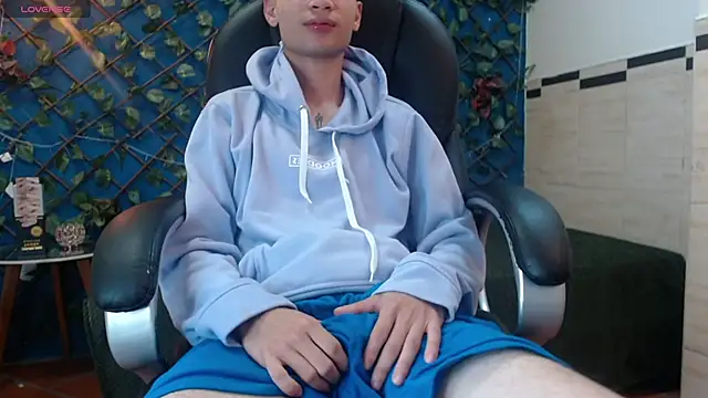 Snapshot of LucassSmith11 chatting on January 7, 2026, 11:59 am LucassSmith11 online show from January 7, 2026, 11:59 am