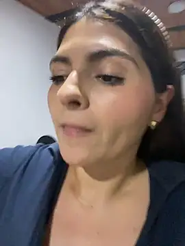 RosaliaVicky online show from January 8, 2026, 2:28 am