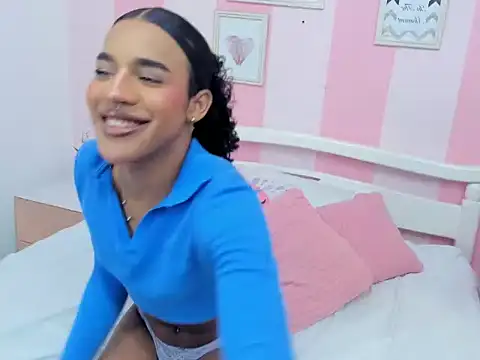 Amaia Monroe online show from December 1, 2025, 9:48 pm