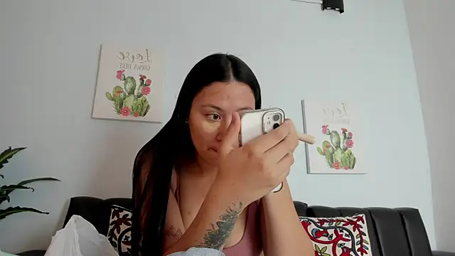 sofiia smith  online show from January 14, 2026, 7:39 pm