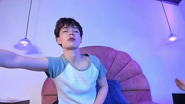 Snapshot of Brenda_Tina chatting on January 14, 2026, 7:50 pm Brenda Tina online show from January 14, 2026, 7:50 pm