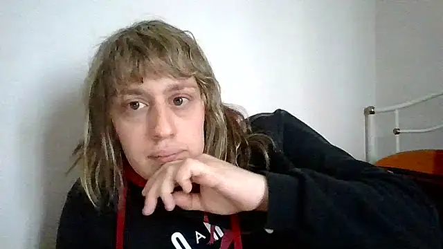 Snapshot of mala93ts chatting on February 23, 2026, 10:16 am mala93ts online show from February 23, 2026, 10:16 am